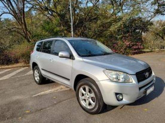 TOYOTA RAV4 2.4 4X2 16V GASOLINA 4P AUTOMÁTICO